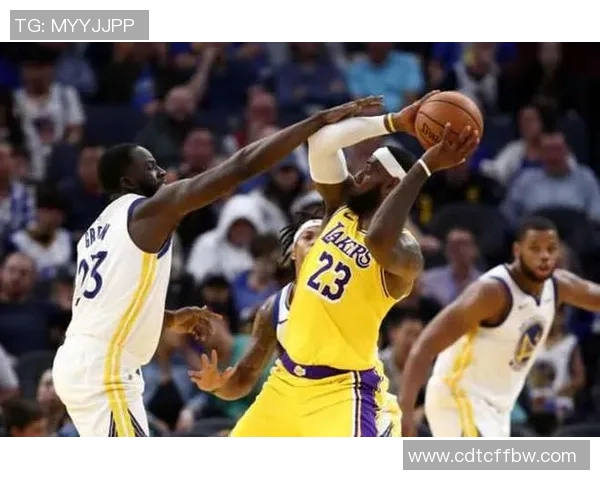 重庆篮球队防守策略分析与比赛表现评估